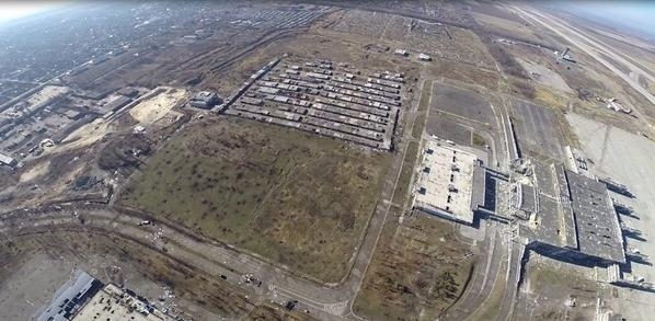 У мережі з'явились фото Донецького аеропорту з висоти пташиного польоту
