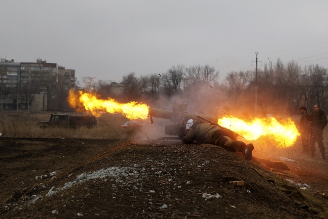 За день бойовики 32 рази відкрили вогонь по позиції українських військових в АТО