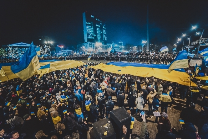 Політичні бої у Донецьку: проросійські сепаратисти проти прихильників єдності України