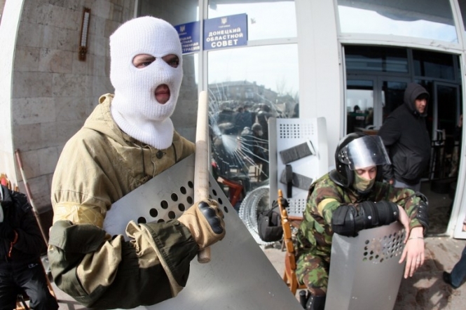 Співробітників телекомпаній у Донецьку евакуюють через небезпеку штурму