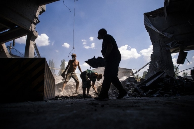 Ночью Донецк потерпел от мощных обстрелов: повреждены несколько домов