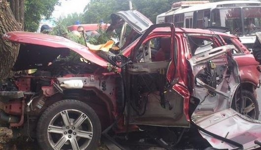 Женщина во взорванном автомобиле в Донецке оказалась секретарем главаря ДНР Захарченко