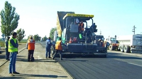 Азербайджан собирается строить украинские дороги