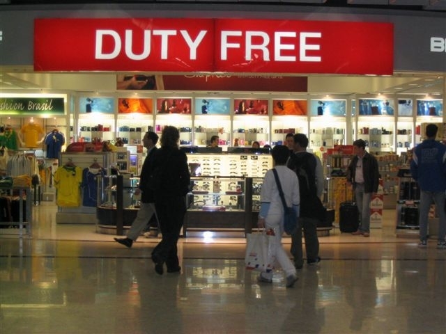 Клименко контролюватиме покупки у Duty free, перевіряючи документи