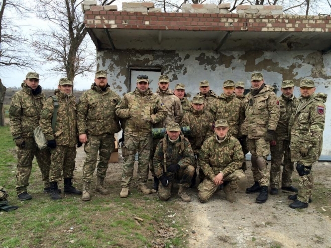 Добровольческий украинский корпус не вступает в ряды Вооруженных сил Украины, - заявление