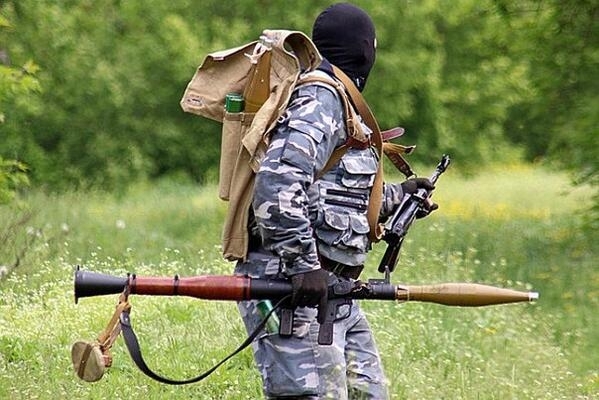 Озброєні терористи захопили чотири шахти на Луганщині: вимагають вибухівку
