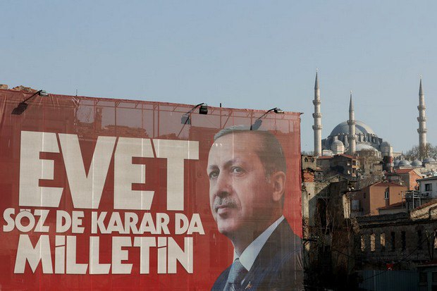 В Турции начался референдум по расширению полномочий Эрдогана