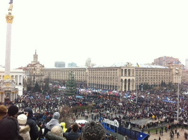 Понад півмільйона людей вийшли на Майдан у Києві