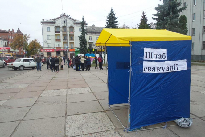 Полиция отправила в Черниговскую область гуманитарную колонну