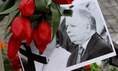 Польща відзначає шості роковини Смоленської катастрофи
