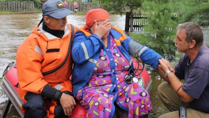 Амур лютує: через розлив ріки на Далекому Сході Росії евакуювали понад тисячу людей 