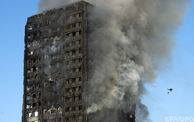 Пожар в Лондоне: многоэтажка горит более шести часов, есть погибшие, - ФОТО