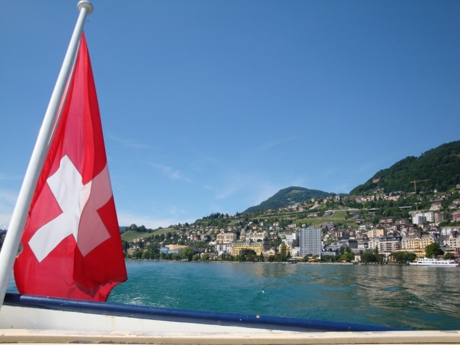 У Швейцарії проведуть референдум щодо права уряду збирати податки