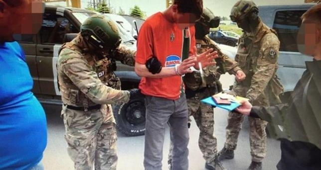 Во Франции назвали задержанного в Украине француза контрабандистом, а не террористом