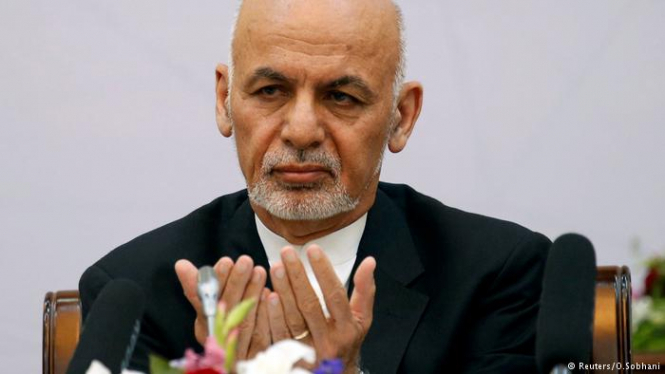 Президент Афганистана объявил о прекращении перемирия с боевиками 