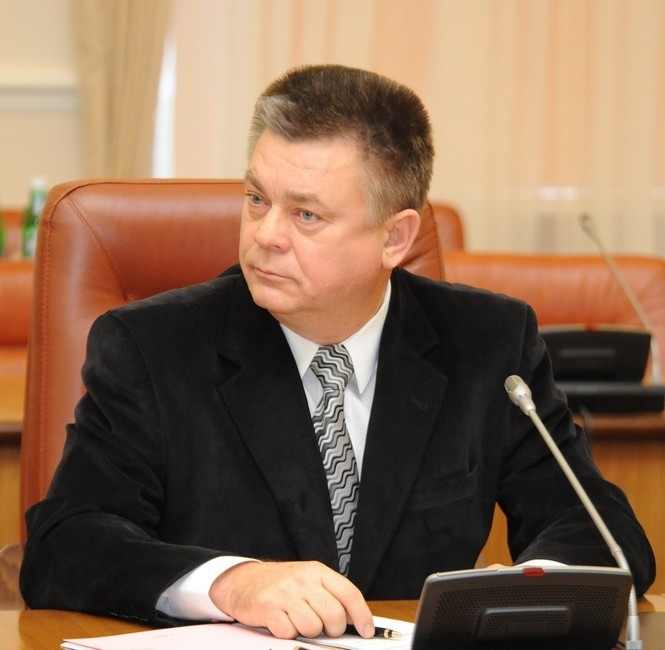 Генеральна прокуратура оголосила в розшук екс-міністра оборони Лебедєва
