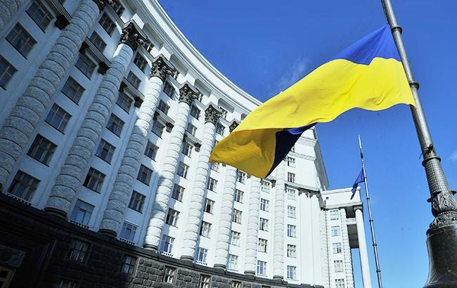 Уряд розробляє програму підтримки українців, які втратять роботу через карантин