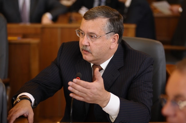 Гриценко склав депутатський мандат
