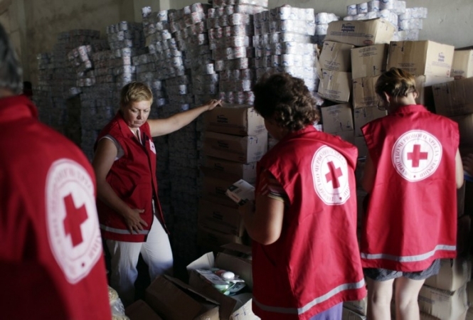 Красный Крест приостановил работу в Донецке