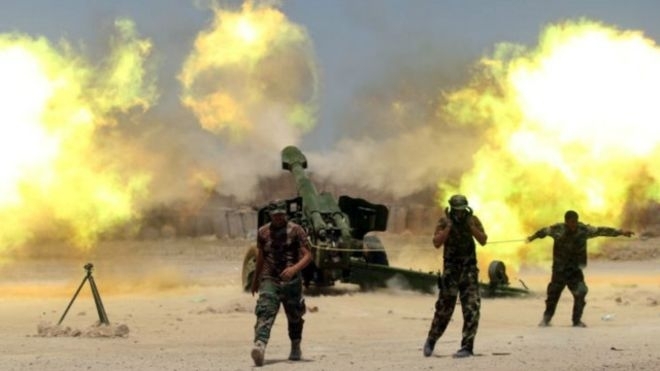 Иракские войска начали наступление на военную базу террористов ИГИЛ вблизи аэропорта Мосула