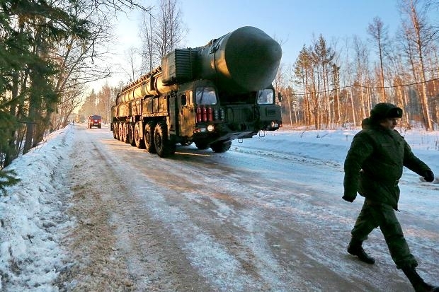 Путін погрожує застосувати ядерну зброю і готується до наступу на Прибалтику, - The Times