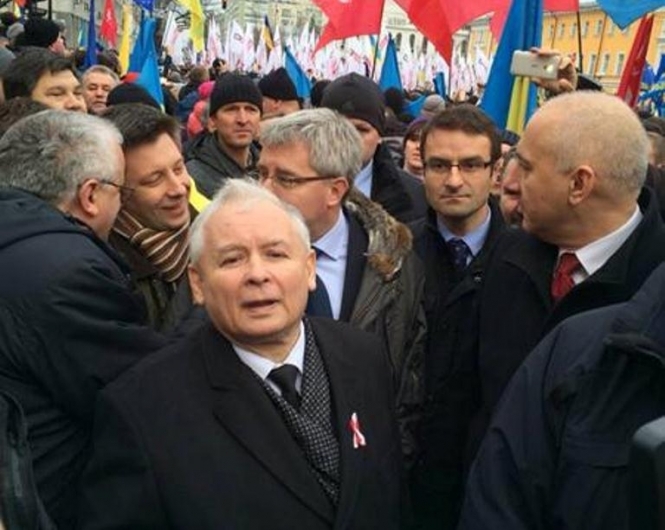 Ярослав Качинский с польской делегацией прибыл на Майдан