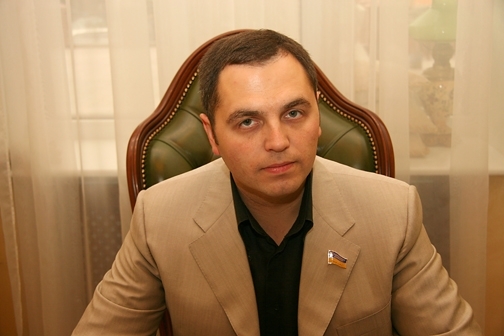 Янукович звільнив Портнова