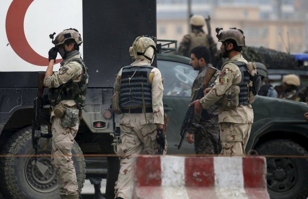 В Афганістані біля будинку Міноборони підірвався смертник