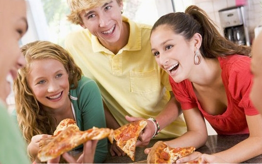 Пицца - одно из самых популярных блюд итальянской кухни