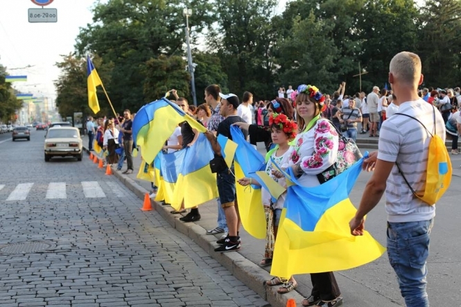 День Незалежності у Харкові: усмішки, вишиванки і синьо-жовтий прапор