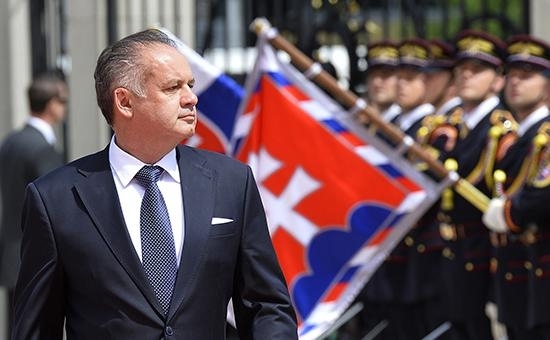 Президент Словаччини відмовився їхати в Москву на День Перемоги
