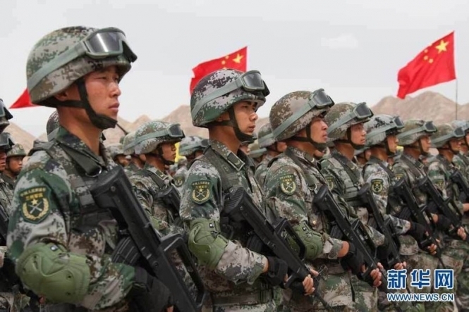 Китай вирішив стягнути близько тисячі військових до кордону з КНДР
