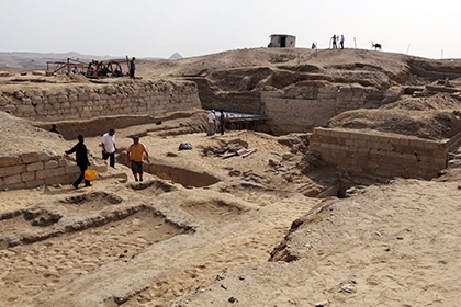 Чешские археологи разыскали в Египте корабль возрастом 4,5 тысячи лет