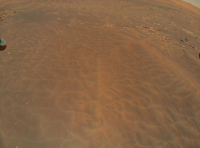 NASA показало нові знімки Марса