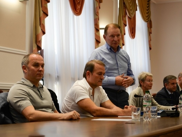 Шуфрича и Медведчука исключили из контактной группы относительно Донбасса
