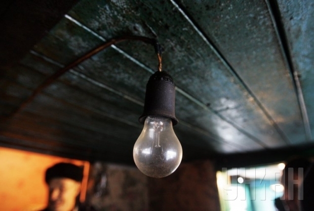 Український уряд пообіцяв протягом тижня припинити відключення світла