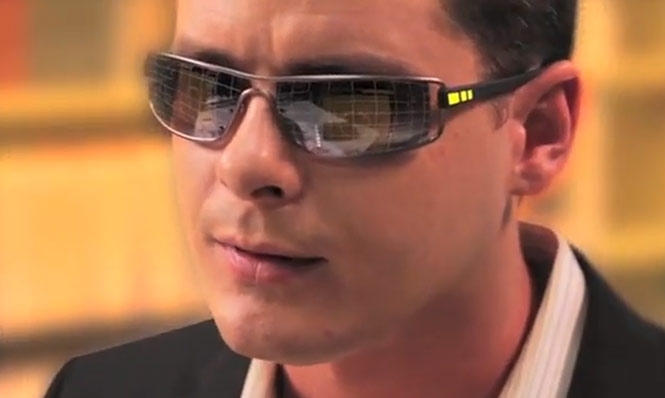 В конце 2014 смарфоны заменят линзы и очки дополненной реальности (видео)
