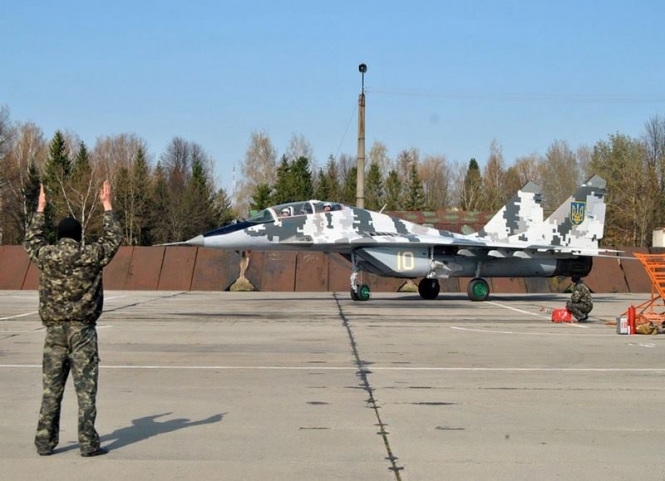 Россияне хотят использовать для провокаций захваченые в Крыму украинские истребители, - Тымчук