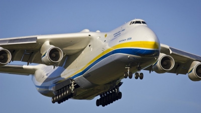 В мережі з'явилося відео з АН-225 Мрія, зняте дронами