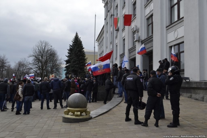 Сепаратисты Луганска хотят создать свой парламент