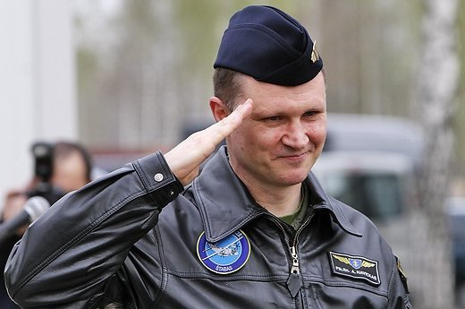 Командувача ВПС Литви звільнили через бажання ремонтувати російські вертольоти