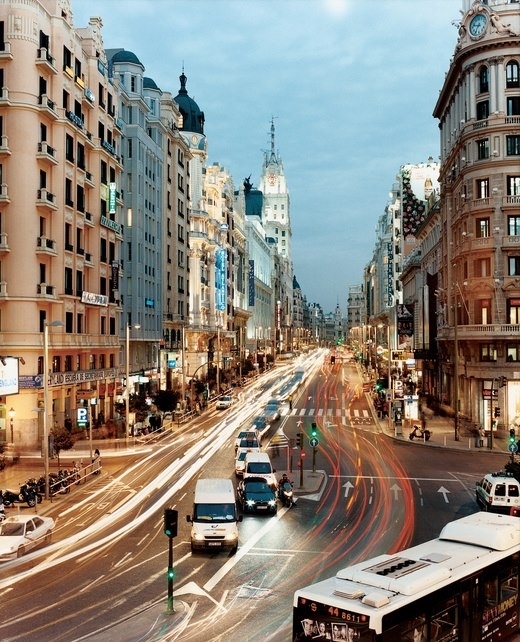 В испанской столице запретили проезд старым авто с высоким загрязнением в центре города