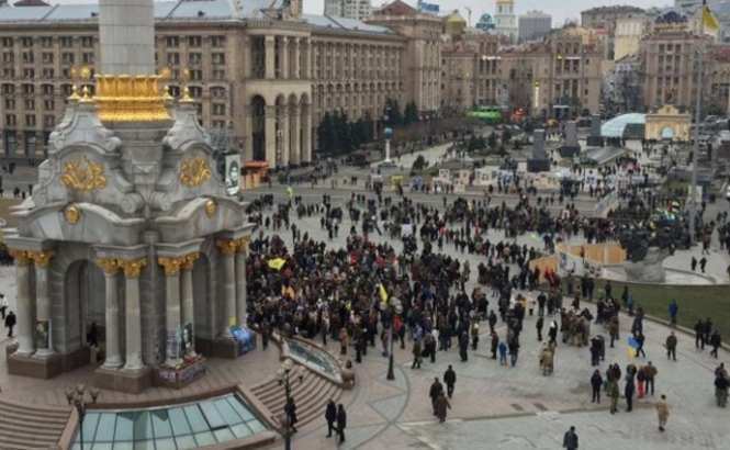 Сутички на Майдані: сталося зіткнення мітингуючих з правоохоронцями