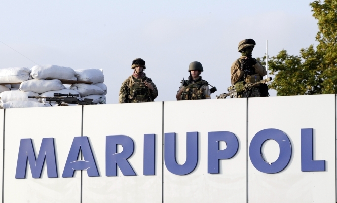Боевики окружают Мариуполь танками, - АП