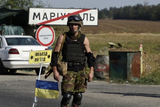 Российские войска и террористы обстреливают Мариуполь