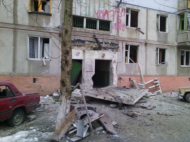 Госкомиссия по чрезвычайным ситуациям хочет мобилизовать строителей для восстановления разрушенных городов Донбасса