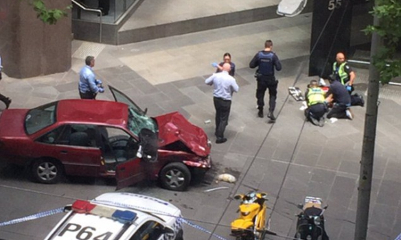 Трое погибших и более 20 раненых в результате наезда на пешеходов в Мельбурне