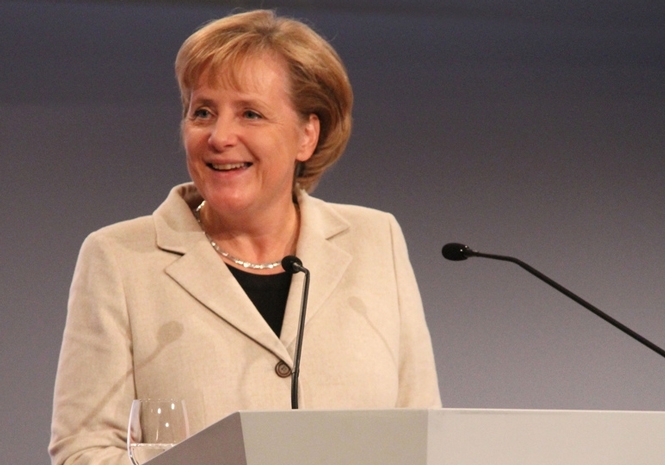 Проблеми єврозони змушують Меркель домовлятися з Канадою
