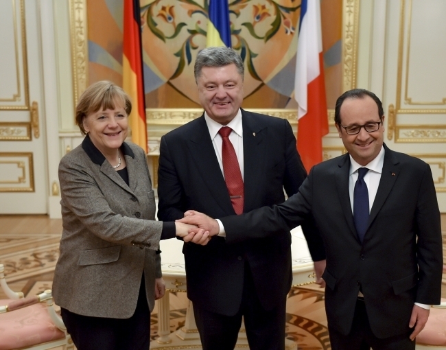 Порошенко, Меркель и Олланд согласовали предложения для России по реализации Минских договоренностей