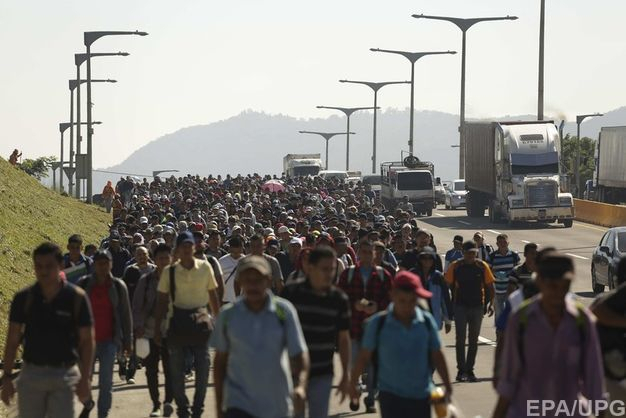 Военные готовы применить силу против мигрантов на границе с Мексикой, - Трамп